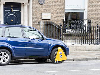 Crackdown On Illegal Parking W...